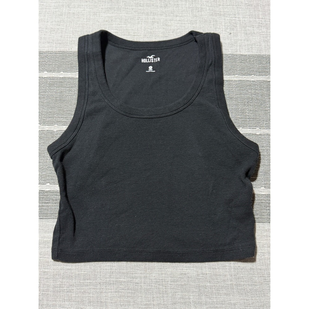 Hollister Womens Black Ribbed Cropped Tank Top Size Medium Short Scoop Neck Tank